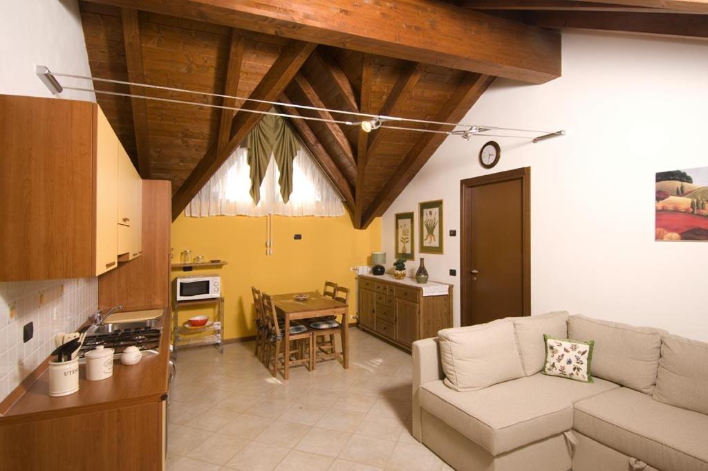 Appartamenti Villa Anna Melegnano Kültér fotó